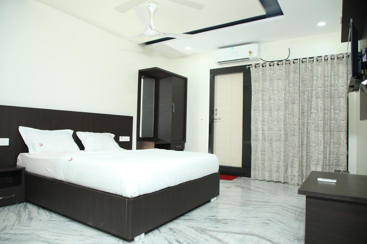 Sal Residency Annavaram Екстериор снимка