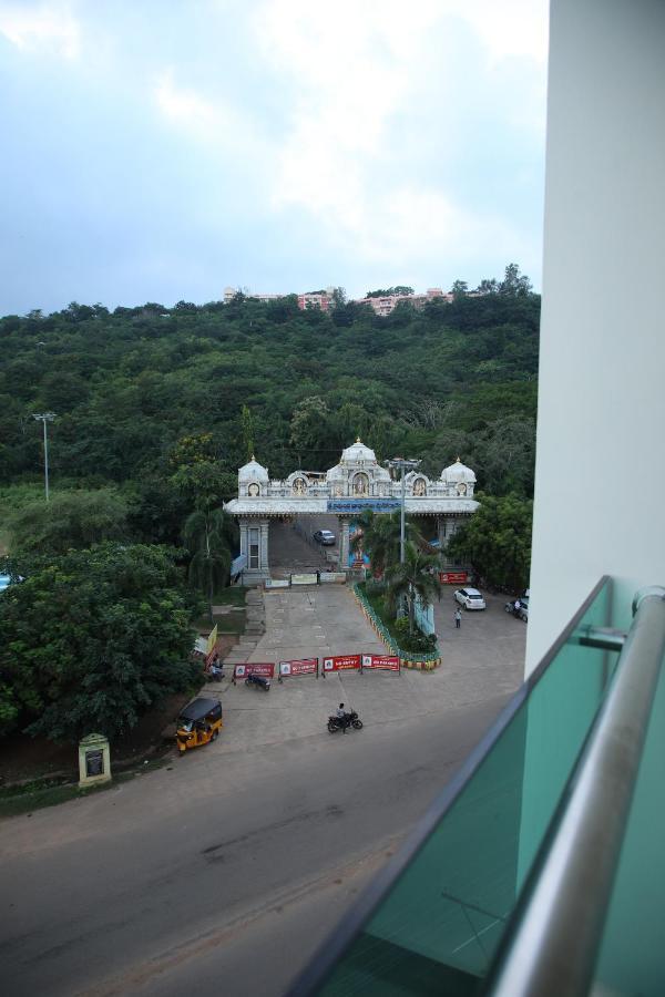 Sal Residency Annavaram Екстериор снимка