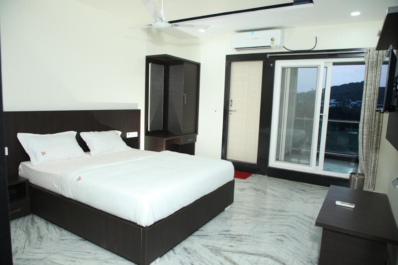 Sal Residency Annavaram Екстериор снимка